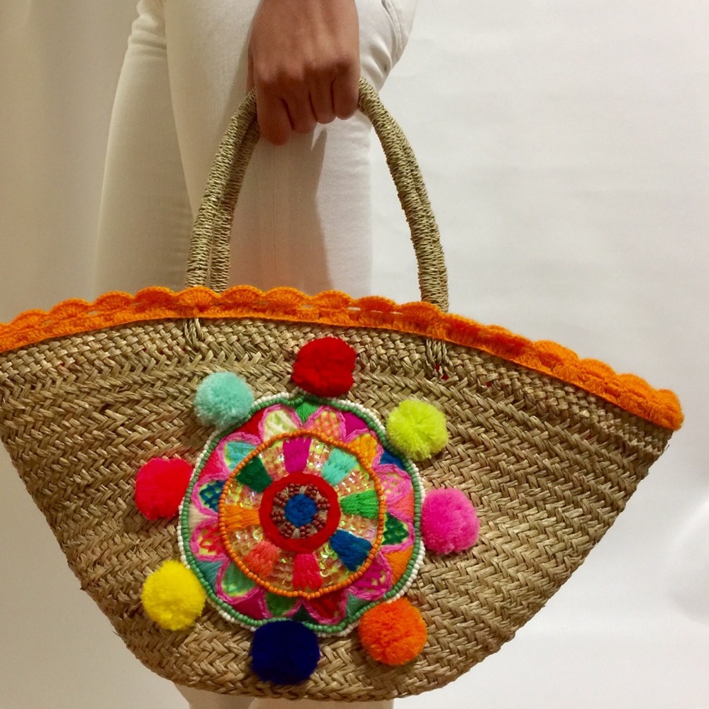 Colorful Pom Pom Woven Straw Bag